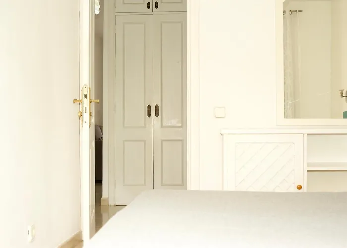 Park For Beautifully Located Apartment *