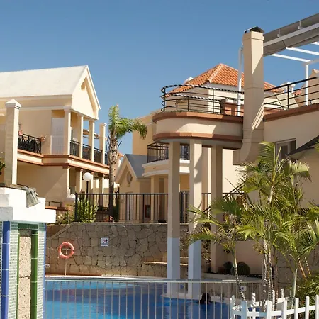 Apartment Park For Beautifully Located *