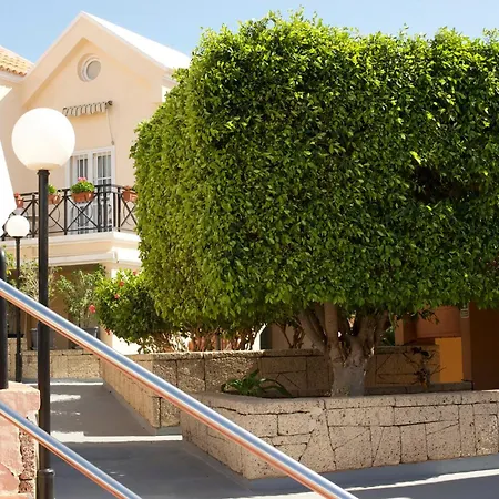 Park For Beautifully Located Apartment *